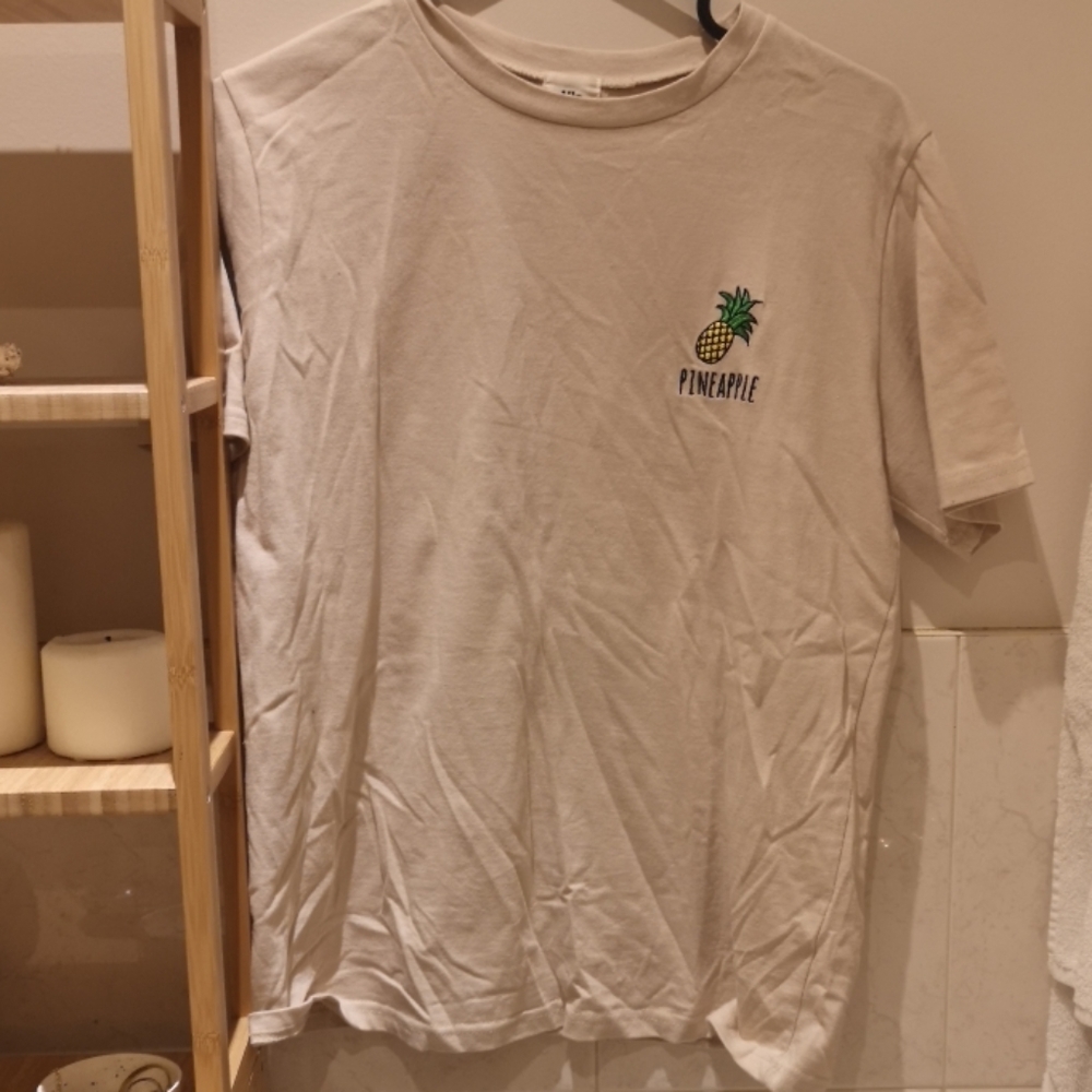 Pineapple t-shirt